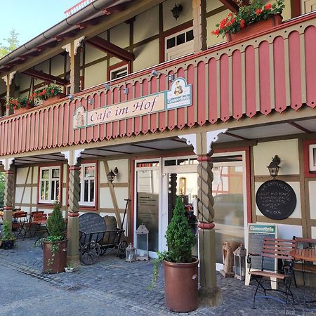 Cafe Im Hof- Bed & Breakfast Streufdorf エクステリア 写真