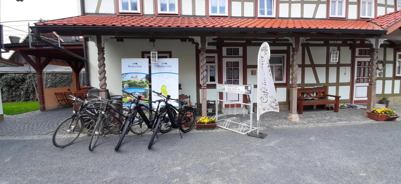 Cafe Im Hof- Bed & Breakfast Streufdorf エクステリア 写真