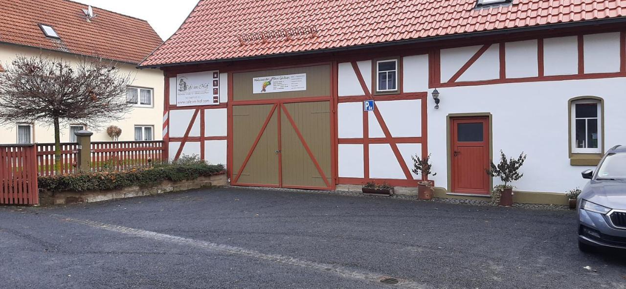 Cafe Im Hof- Bed & Breakfast Streufdorf エクステリア 写真