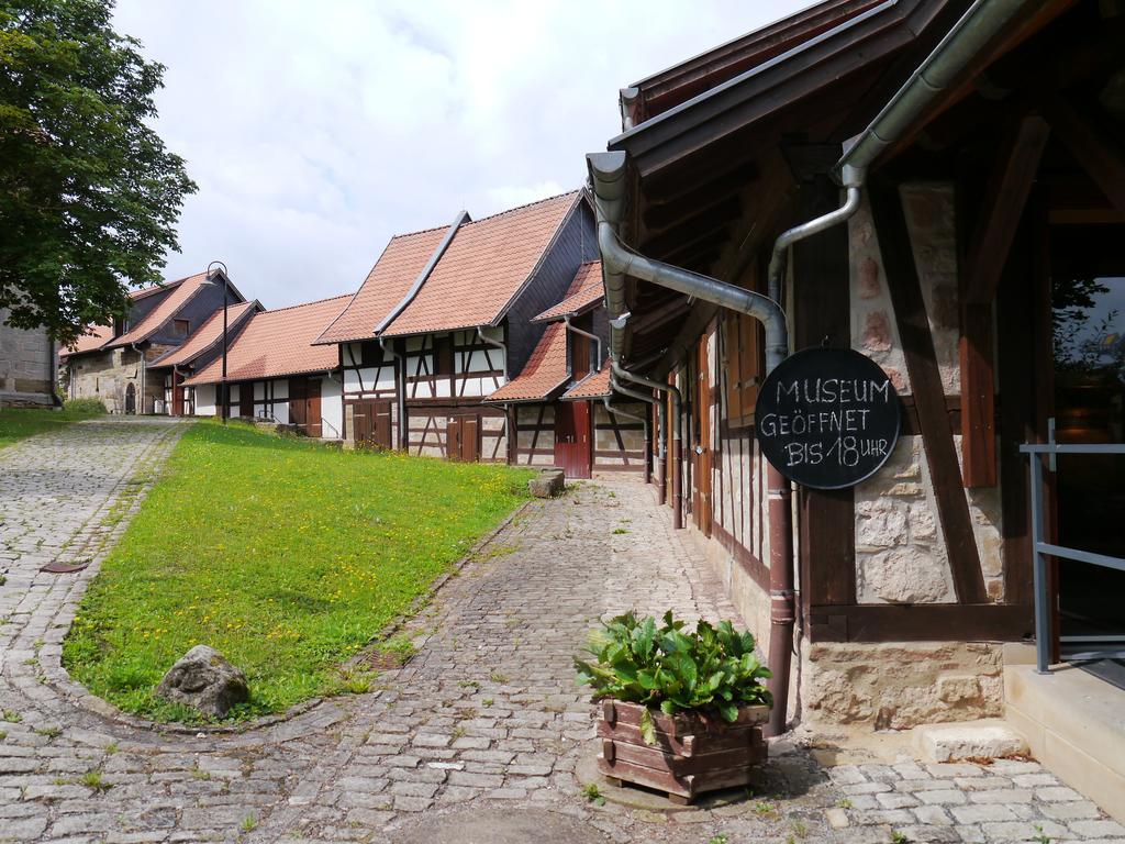 Cafe Im Hof- Bed & Breakfast Streufdorf エクステリア 写真