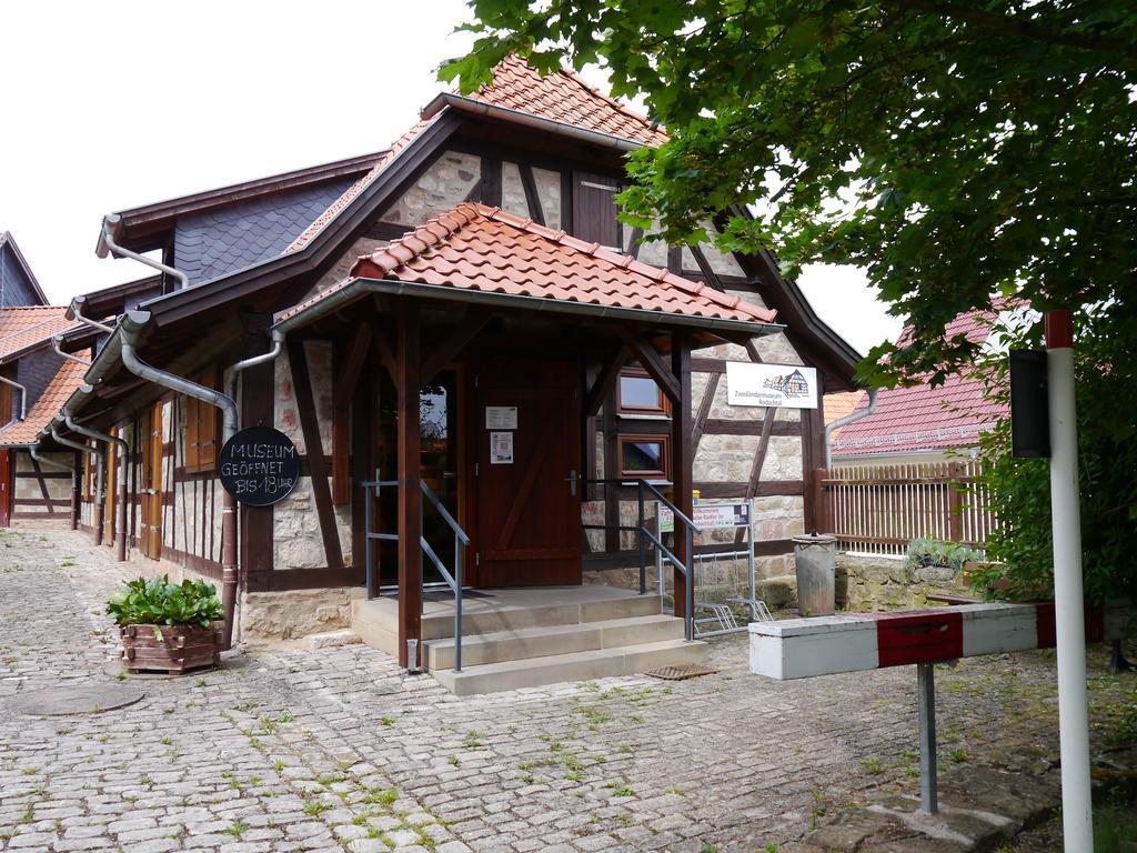 Cafe Im Hof- Bed & Breakfast Streufdorf エクステリア 写真