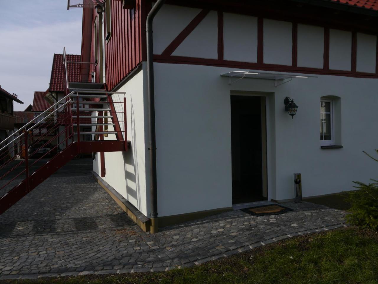 Cafe Im Hof- Bed & Breakfast Streufdorf エクステリア 写真